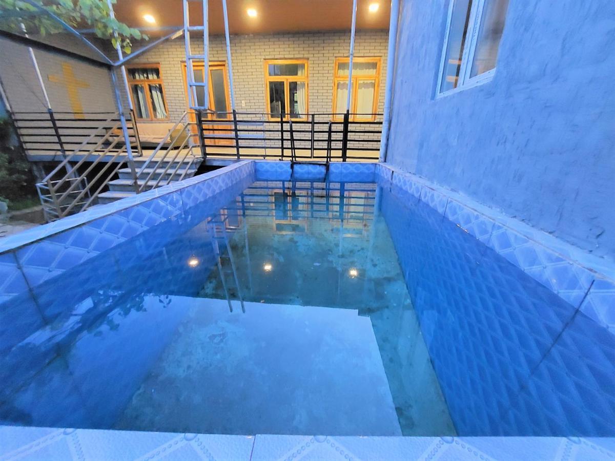 Apartment Beso Kutaisi Exterior foto