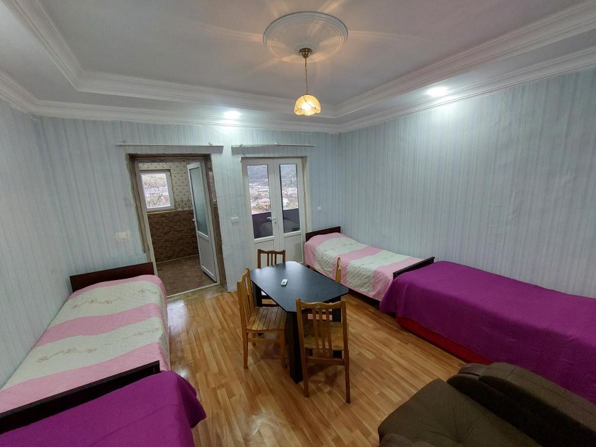 Apartment Beso Kutaisi Exterior foto