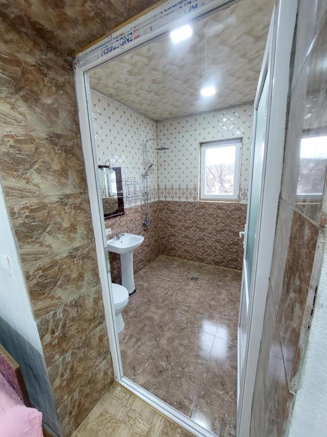 Apartment Beso Kutaisi Exterior foto